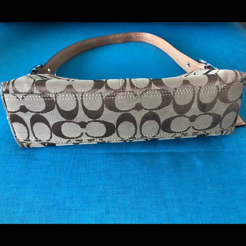 Vintage Coach Purse 👜Khaki - Picture 4 of 8